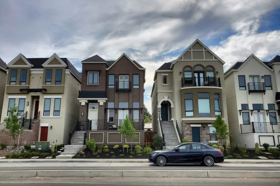 Two-story housing in Sacramento, California